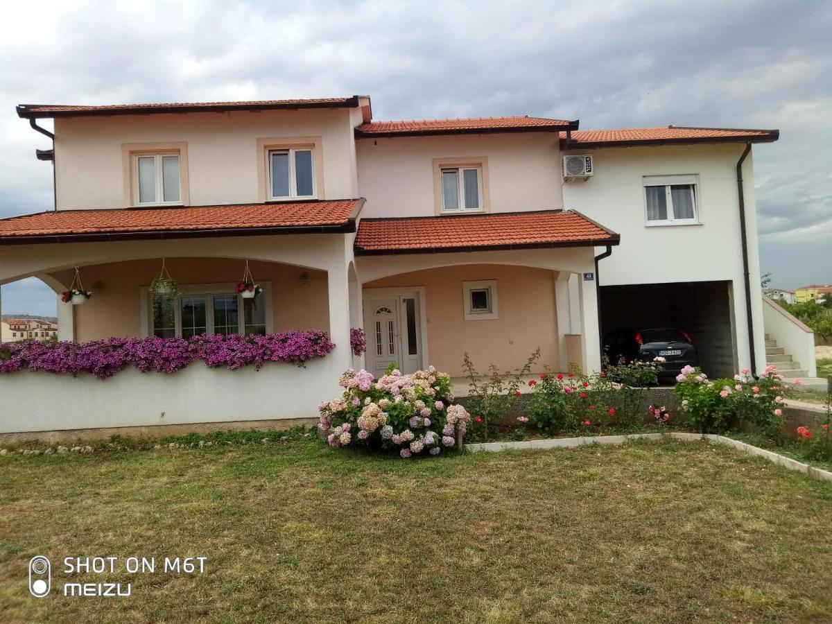 Apartmani Darko เมจูโกเรีย ภายนอก รูปภาพ